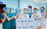 Những hình ảnh đẹp về cán bộ y tế cả nước cùng lan tỏa thông điệp phòng chống dịch Covid-19