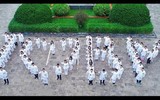 Những hình ảnh đầy cảm động trong khu vực 