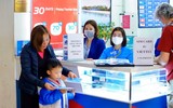 Cận cảnh hàng không xoay sở ứng phó giữa 