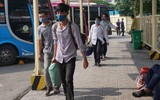 Hà Nội: Người dân bắt đầu đổ về bến xe để về quê dịp nghỉ lễ 30-4