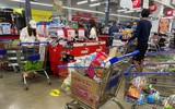 Đại siêu thị Mega Market Thăng Long trước giờ cách ly toàn xã hội trong 15 ngày