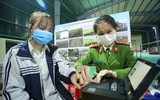 Tại huyện Phú Xuyên (Hà Nội): Cấp căn cước công dân gắn chíp điện tử cả ngày lẫn đêm 