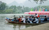 Chùa Hương mở cửa đón khách