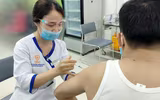 Những chiến sĩ Công an Thủ đô đầu tiên tiêm vaccine phòng dịch Covid-19 