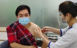 Những chiến sĩ Công an Thủ đô đầu tiên tiêm vaccine phòng dịch Covid-19 