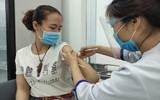 Những chiến sĩ Công an Thủ đô đầu tiên tiêm vaccine phòng dịch Covid-19 