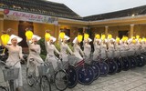 Dịu dàng áo dài phố cổ Hội An 