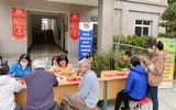 Công an Hà Nội giúp người dân đăng ký định danh điện tử