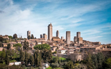 Khám phá những tòa nhà “chọc trời” có niên đại 800 tuổi ở Italia