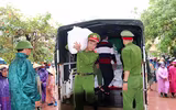 Công an quận Long Biên góp sức với đồng bào Quảng Bình thân yêu 