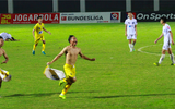 U17 SLNA phấn khích với chức vô địch sau 8 năm chờ đợi