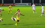 U17 SLNA phấn khích với chức vô địch sau 8 năm chờ đợi