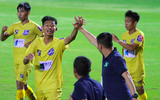 Văn Quyến đứng ngồi không yên trong chiến thắng nghẹt thở của U17 SLNA