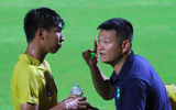 Văn Quyến đứng ngồi không yên trong chiến thắng nghẹt thở của U17 SLNA
