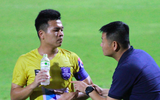 Văn Quyến đứng ngồi không yên trong chiến thắng nghẹt thở của U17 SLNA