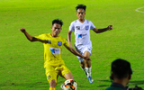 Văn Quyến đứng ngồi không yên trong chiến thắng nghẹt thở của U17 SLNA