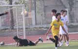 [ẢNH] Loạt trận 9h ngày 3-1-2021