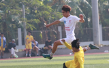 [ẢNH] Loạt trận 10h ngày 3-1-2021
