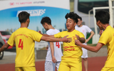 [ẢNH] Loạt trận 10h ngày 3-1-2021