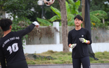 Cầu thủ 1m93 gây chú ý tại giải bóng đá học sinh