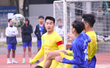 Hình ảnh loạt trận 8h ngày 18-12