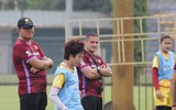 Các nữ tuyển thủ hào hứng tập luyện trước ngày dự World Cup