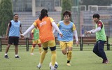 Các nữ tuyển thủ hào hứng tập luyện trước ngày dự World Cup