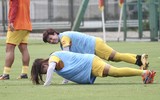 Các nữ tuyển thủ hào hứng tập luyện trước ngày dự World Cup