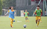 Các nữ tuyển thủ hào hứng tập luyện trước ngày dự World Cup
