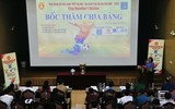 Toàn cảnh bốc thăm chia bảng giải bóng đá học sinh THPT Hà Nội 2023