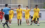Chùm ảnh loạt trận 15h00 ngày 12-11