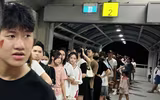 Cả ngàn người xếp hàng chờ trải nghiệm metro Nhổn - Ga Hà Nội trong tiết trời oi nóng đỉnh điểm