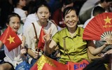 Xuyên đêm chờ thỏa nguyện xem diễu binh, hòa mình vào ngày hội đất nước