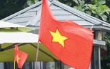 Sắc màu Tổ quốc nhuộm thắm bước quân hành