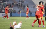 Cận cảnh cầu thủ Yemen đổ gục, bật khóc sau trận thua U23 Việt Nam
