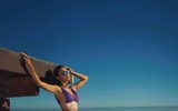 Ngọc Quyên mặc bikini gợi cảm trên biển