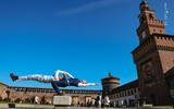 Những hình ảnh cực kỳ ấn tượng của Quốc Cơ Quốc Nghiệp trên đường phố Italia