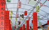 Người dân Hà Nội đổ về Văn Miếu xin chữ đầu năm