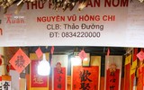 Người dân Hà Nội đổ về Văn Miếu xin chữ đầu năm