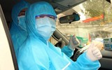 Những mảnh ghép đầy cảm xúc trong bức tranh chống Covid-19 tại tâm dịch Hải Dương và Quảng Ninh