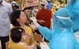 Những mảnh ghép đầy cảm xúc trong bức tranh chống Covid-19 tại tâm dịch Hải Dương và Quảng Ninh
