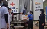 Cập nhật những khung hình về buổi tiêm vaccine Covid-19 đầu tiên tại Hà Nội, Hải Dương sáng 8-3