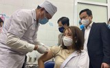 Cập nhật những khung hình về buổi tiêm vaccine Covid-19 đầu tiên tại Hà Nội, Hải Dương sáng 8-3