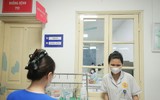 Khu cách ly Bệnh viện Thanh Nhàn: Số ca Covid-19 tăng trở lại, cả trẻ em và người già