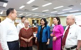 Tổng Bí thư Tô Lâm tiếp xúc cử tri Hà Nội, kiểm tra điểm phục vụ hành chính công phường Đống Đa