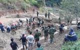 Bộ Chỉ huy Quân sự Điện Biên xuyên đêm tìm kiếm cứu nạn, hỗ trợ nhân dân vùng mưa lũ