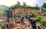 Bộ Chỉ huy Quân sự Điện Biên xuyên đêm tìm kiếm cứu nạn, hỗ trợ nhân dân vùng mưa lũ