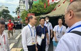 Hàng trăm chiến sĩ 