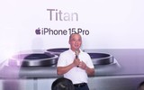 Người dùng Việt Nam xếp hàng thâu đêm chờ nhận iPhone 15 series