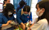 Những hình ảnh cảm động trong ngày đầu thi tốt nghiệp THPT 